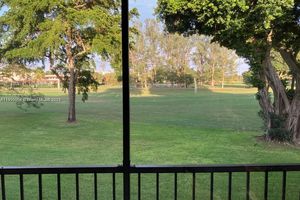 9520 S HOLLYBROOK LAKE DR APT 205, PEMBROKE PINES, FL