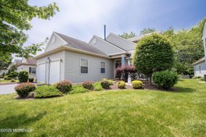 221 VALENCIA DR, MONROE, NJ