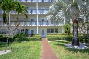 134 SOUTHAMPTON B, WEST PALM BEACH, FL