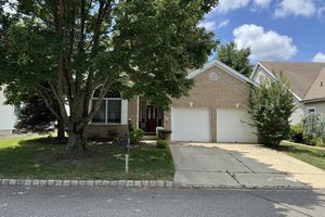 77 HARWOOD RD, MONROE, NJ