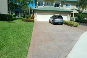 7952 EXETER CIR E # 201, TAMARAC, FL