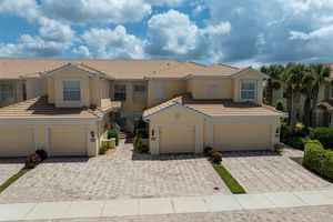 1257 BURGOS DR 302, SARASOTA, FL
