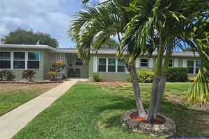 135 HIGH POINT BLVD B, BOYNTON BEACH, FL