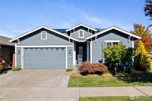 8240 MOSSY ROCK AVE, LACEY, WA