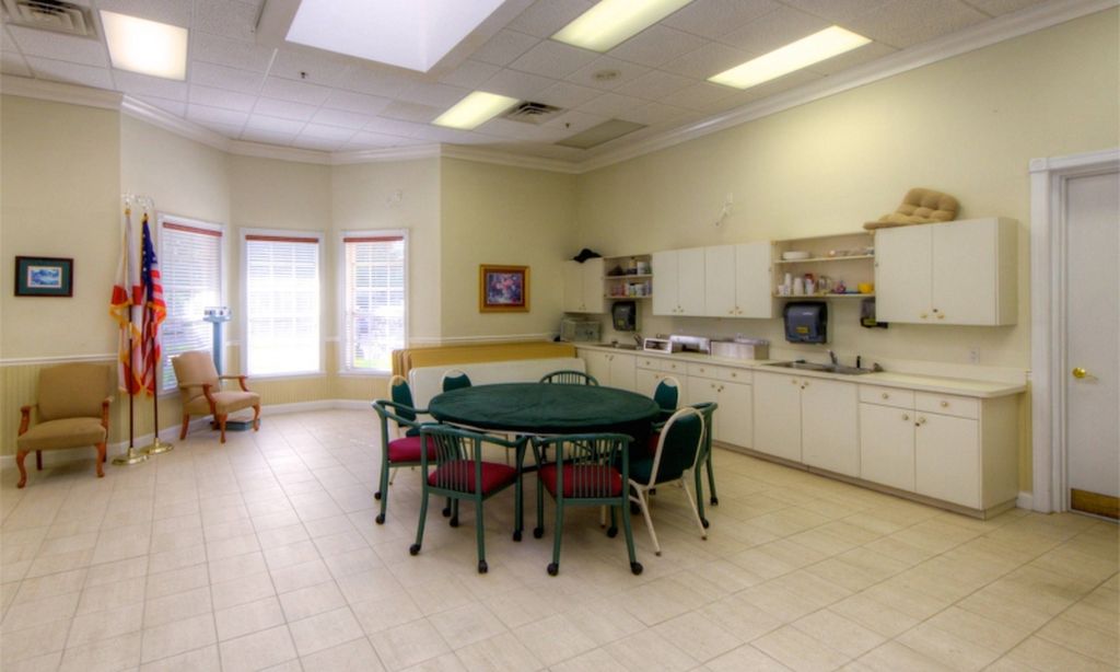 Arts & Crafts Studio