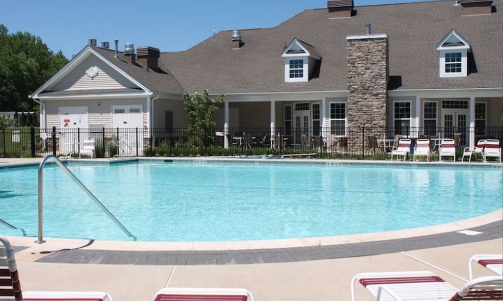 Outdoor Pool & Patio