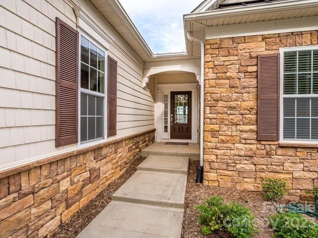 image of property at 54053 Flycatchers Court