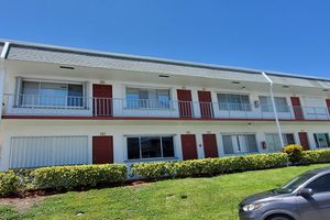 3120 CYNTHIA LN APT 204, LAKE WORTH BEACH, FL