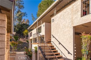 19828 SPANISH OAK DR, NEWHALL, CA
