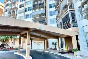 1200 SAINT CHARLES PL 218, PEMBROKE PINES, FL