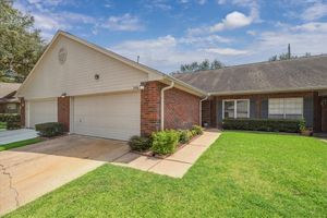 3326 S COUNTRY MEADOWS LN, PEARLAND, TX