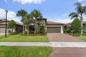 560 SE MONET DR, PORT SAINT LUCIE, FL