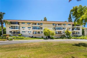 2385 VIA MARIPOSA 1F, LAGUNA WOODS, CA
