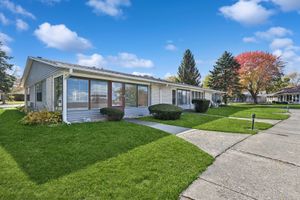 7411 LEISURE VILLAGE AVE # 7411, FOX LAKE, IL