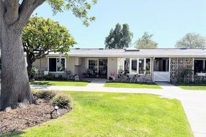 1340 KENWOOD RD, SEAL BEACH, CA