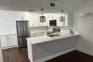 7690 TAHITI LN 102, LAKE WORTH, FL