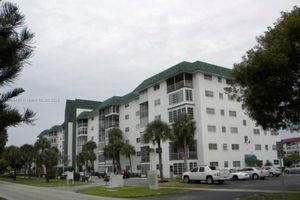 4751 NW 21ST ST 611, LAUDERHILL, FL