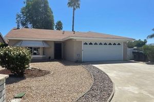 900 RAQUEL CT, HEMET, CA