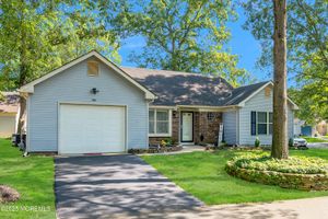 550 PETUNIA LN, WHITING, NJ