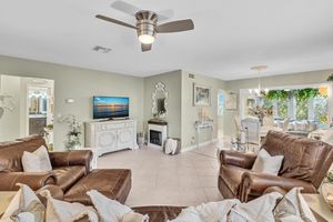 33 COLONIAL CLUB DR APT 204, BOYNTON BEACH, FL