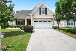 1014 MEADOWLANDS TRL NW, CALABASH, NC