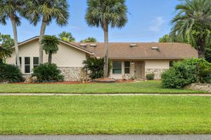 905 PELICAN BAY DR, DAYTONA BEACH, FL