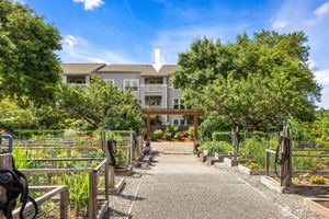3941 226TH PL 313, ISSAQUAH, WA
