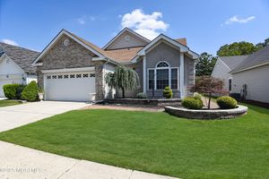 58 SPYGLASS DR, JACKSON, NJ