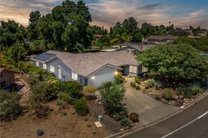 10494 MEADOW GLEN WAY, ESCONDIDO, CA