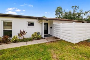 3500 N VILLAGE CT # 221, SARASOTA, FL