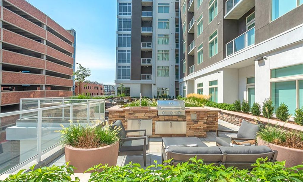 Apartments & Amenities