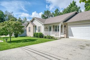 545 SNEAD DR, CROSSVILLE, TN