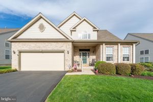 2927 LIFFORD LN, MACUNGIE, PA