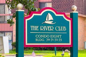 71204 DELAIRE LANDING RD 204, PHILADELPHIA, PA