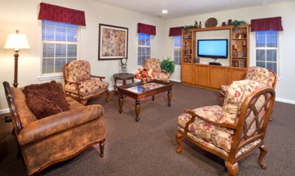 Media Lounge with Flat Screen TV