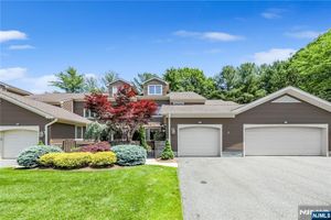 238 WESTERVELT LN, MAHWAH, NJ