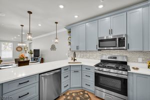 107 FISCHER CT, ROCKAWAY BORO, NJ