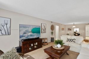 2004 GRANADA DR O2, COCONUT CREEK, FL