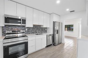 370 S GOLF BLVD, POMPANO BEACH, FL