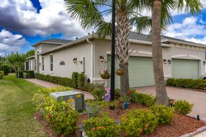 11915 SW LAKE PARK DR, PORT SAINT LUCIE, FL