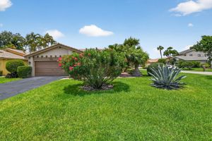 5743 LAKEVIEW MEWS CIR, BOYNTON BEACH, FL