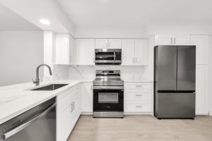 7290 KINGHURST DR APT 102, DELRAY BEACH, FL