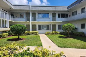 3280 CYNTHIA LN APT 211, LAKE WORTH BEACH, FL