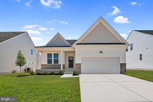 819 HORSESHOE FALLS DR, NEWARK, DE