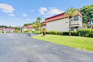 12027 GREENWAY CIR S APT 204, ROYAL PALM BEACH, FL