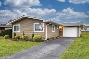 25 WHITMAN ST, BRICK, NJ