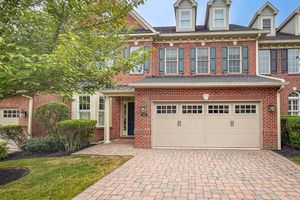 95 RITTENHOUSE CIR, NEWTOWN, PA