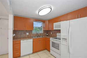 6650 ROYAL PALM BLVD 206C, MARGATE, FL