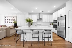 41 LONGWOOD DR, MONROE, NJ