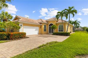 28032 EAGLE RAY CT, BONITA SPRINGS, FL